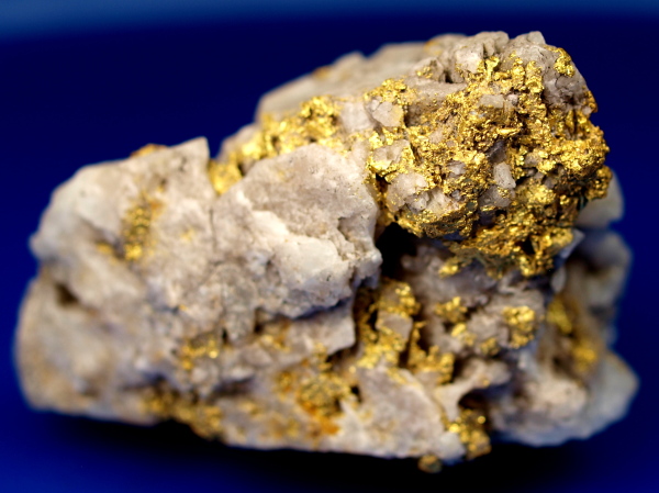 21-55-gram-california-gold-in-quartz-3.gif.jpg